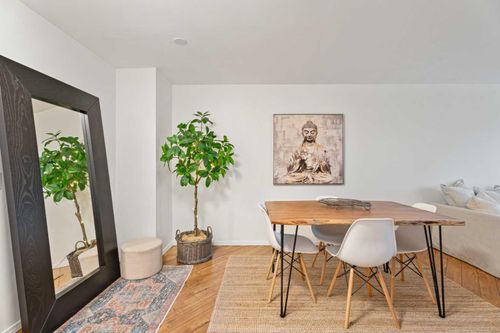 207-2218 30 St Sw, Calgary, AB, T3E2L8 | Card Image