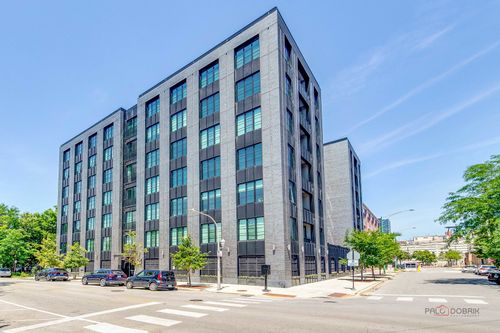 5b-1400 W Monroe St, Chicago, IL, 60607-2512 | Card Image
