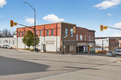 6-90 Main St, Penetanguishene, ON, L9M1T4 | Card Image