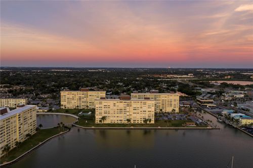 102-4525 Cove Cir, ST PETERSBURG, FL, 33708-2842 | Card Image