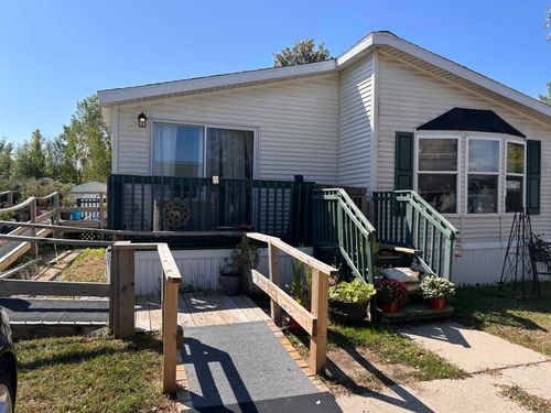 5460 E Lilly Ln, Mount Pleasant, MI, 48858-6913 | Card Image