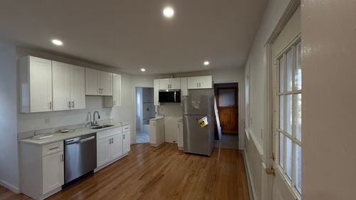 2-21 Locust St, Danvers, MA, 01923-2226 | Card Image