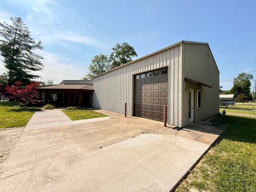 716 E Gough Ave, Boonville, IN, 47601-2412 | Card Image