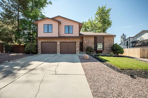 111 Ironweed Dr, Pueblo, CO, 81001-1040 | Card Image