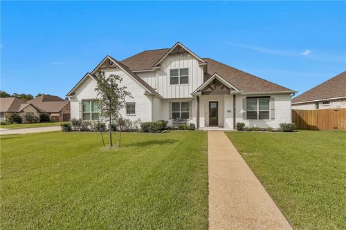 4828 Coopers Hawk Dr, College Station, TX, 77845-2917 | Card Image