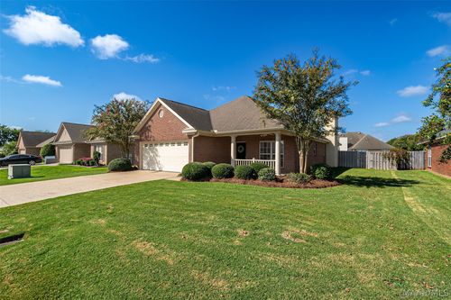 9737 Helmsley Cir, Montgomery, AL, 36117-8988 | Card Image