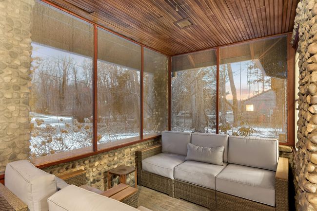 8633 East Rd, House other with 3 bedrooms, 2 bathrooms and null parking in Lakeside MI | Image 9