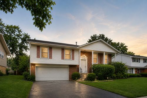 17730 Cherrywood Ln, Homewood, IL, 60430-1121 | Card Image