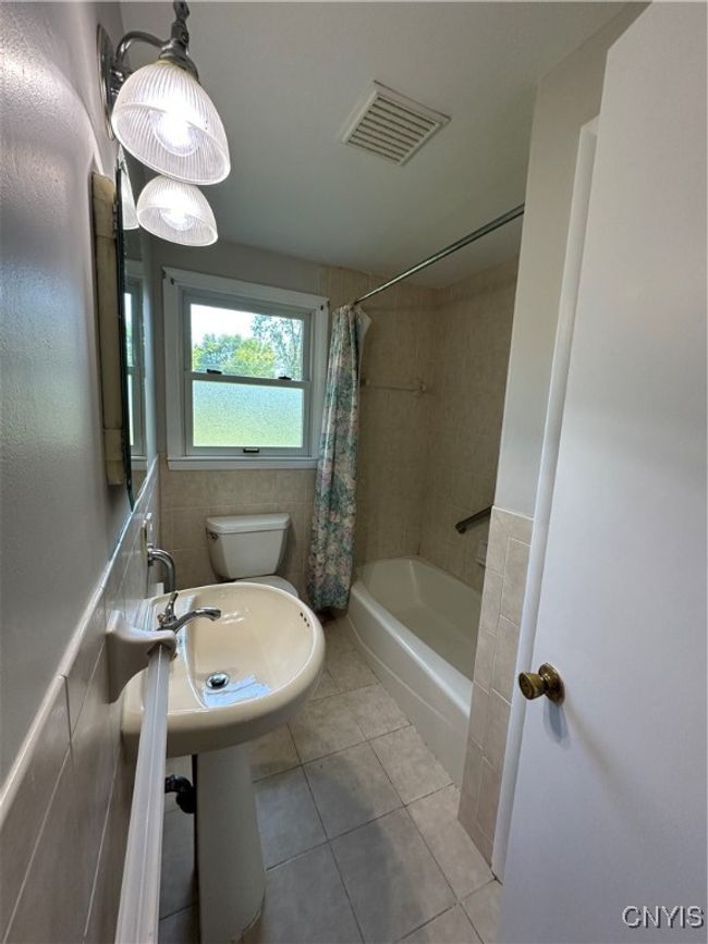 Full bath | Image 10