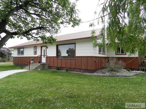 712 Finstur St, Salmon, ID, 83467-4757 | Card Image