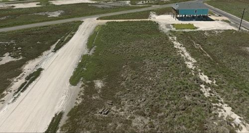 619 W Castle Oak Ln, Rockport, TX, 78382 | Card Image