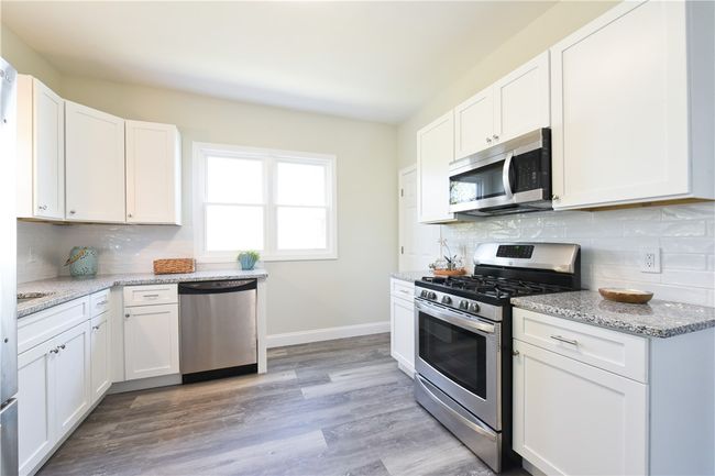 Unit 1 Kitchen | Image 10
