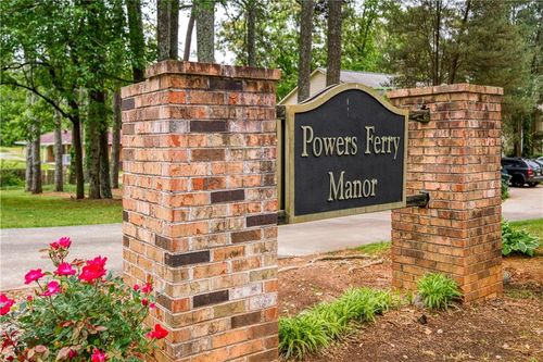 61 Powers Ferry Mnr Se, Marietta, GA, 30067-7568 | Card Image