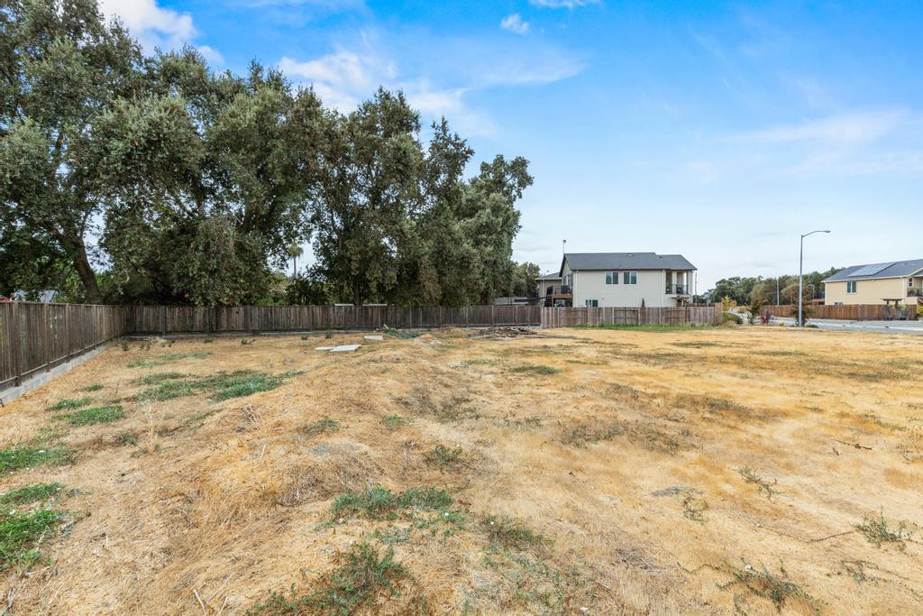 Land in Knights Landing 3