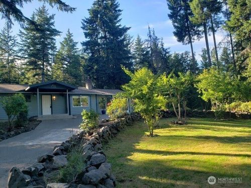 80 N Suncrest Dr, Hoodsport, WA, 98548-9815 | Card Image