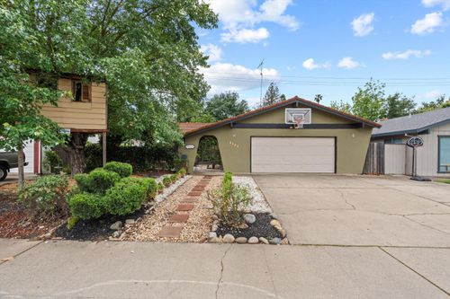 3846 Breuner Avenue, Sacramento, CA, 95819 | Card Image