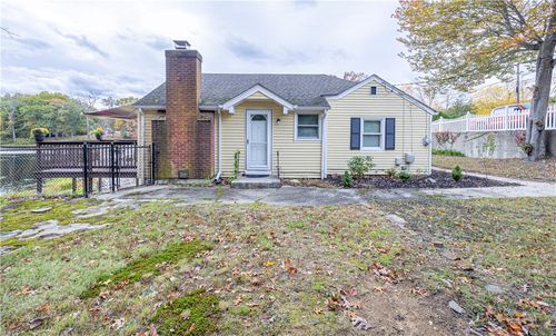 10 Totem Pole Trail, Smithfield, RI, 02917 | Card Image
