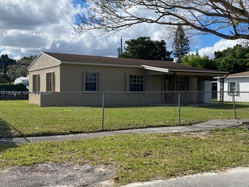 14680 Tyler St, Miami, FL, 33176-7542 | Card Image