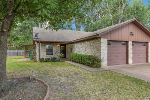 a-2109 Holly Springs Dr, Taylor, TX, 76574-1741 | Card Image