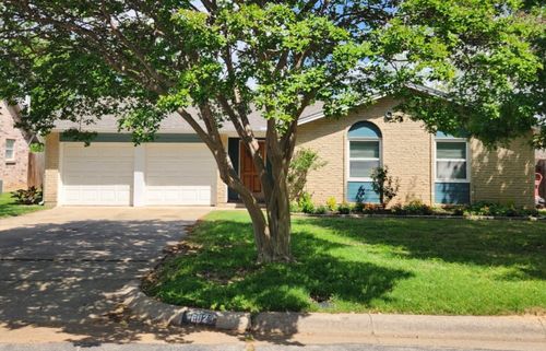 602 Janann St, Euless, TX, 76039-2514 | Card Image