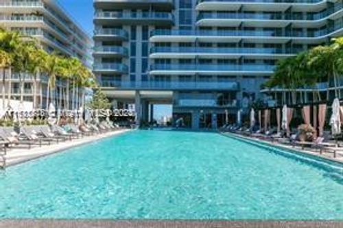 l302-121 Ne 34th St, Miami, FL, 33137-3852 | Card Image