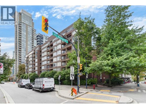 313-950 Drake Street, Vancouver, BC, V6Z2B9 | Card Image