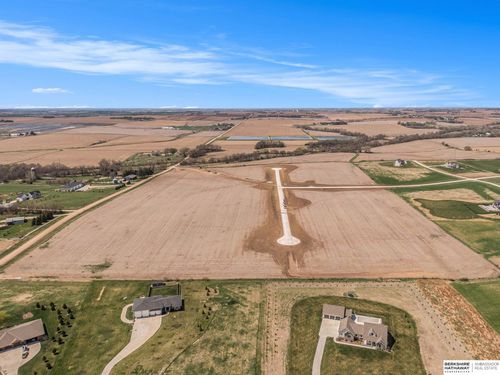 17 Clear Creek Dr, Yutan, NE, 68073 | Card Image