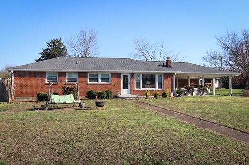 1800 Meadowbrook Dr, Springfield, TN, 37172-3826 | Card Image
