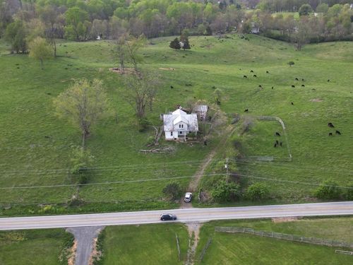15395 Old Jonesboro Rd, Bristol, VA, 24202-4915 | Card Image