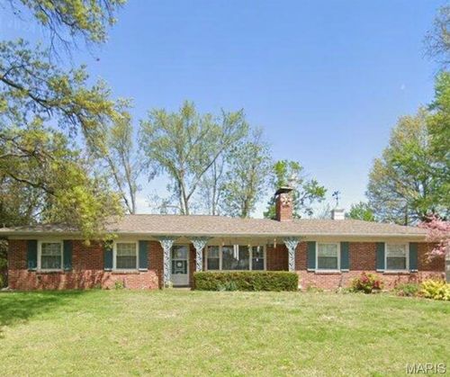 10 Green Garden Dr, Saint Ann, MO, 63074-3303 | Card Image
