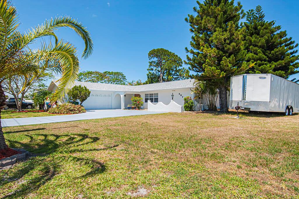 Floresta Dr, Port Saint Lucie, FL 34983