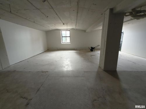 1-107-736 Federal St, Davenport, IA, 52803-5749 | Card Image