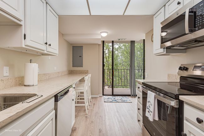 APT-407 - 2 S Atrium Way, Condo with 1 bedrooms, 2 bathrooms and 1 parking in Elmhurst IL | Image 14