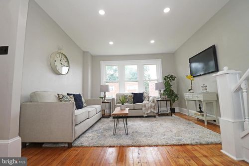 416 Jackson Ave, DARBY, PA, 19023-3405 | Card Image