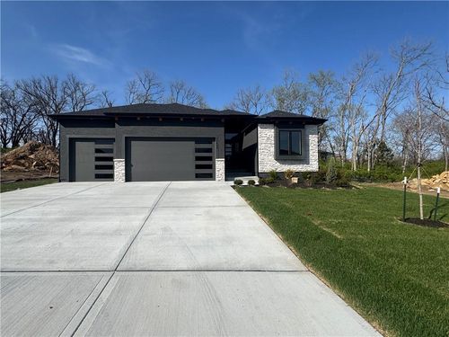 22448 W 89th Ter, Lenexa, KS, 66227-4036 | Card Image