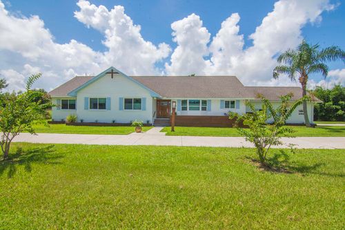 3675 66th Ave, Vero Beach, FL, 32966-7825 | Card Image
