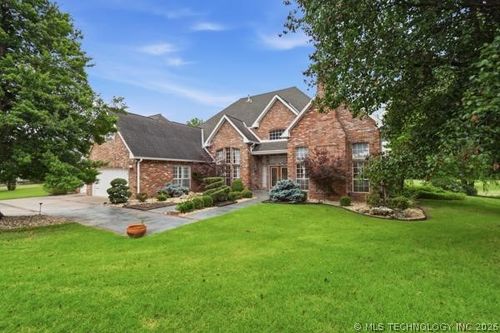 3603 S Orange Cir, Broken Arrow, OK, 74011-1135 | Card Image