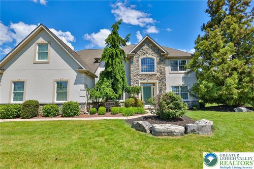 351 Manor Dr, NAZARETH, PA, 18064-9680 | Card Image