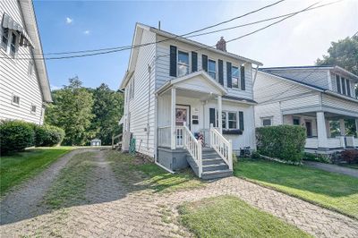 332 S Washington St, House other with 3 bedrooms, 1 bathrooms and 2 parking in Evans City Boro PA | Image 2