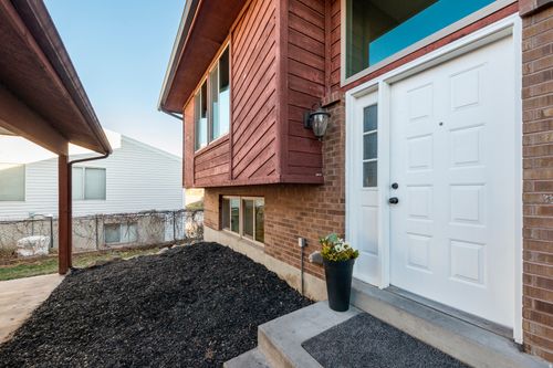 532 3955, Murray, UT, 84107-1807 | Card Image