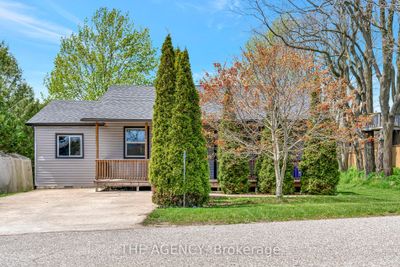 9377 Garner Rd, House other with 3 bedrooms, 1 bathrooms and 4 parking in Straffordville ON | Image 1