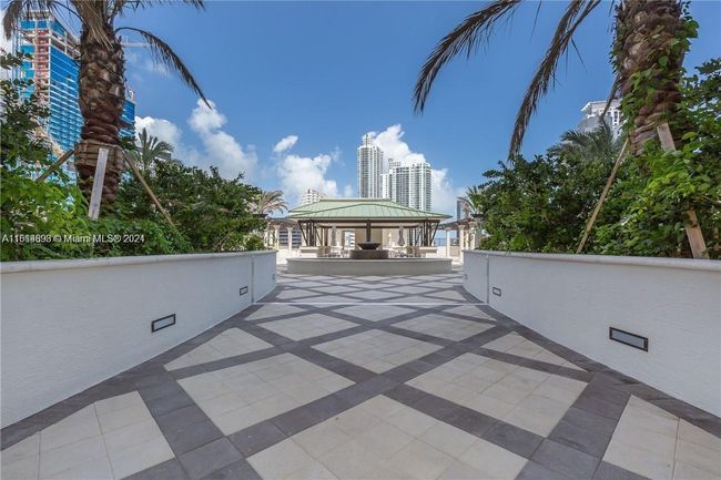 APT-2410 - 999 Sw 1 St Ave, Condo with 1 bedrooms, 1 bathrooms and null parking in Miami FL | Image 14