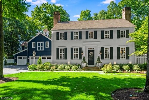 11 Red Oak Row, Chester, NJ, 07930-3015 | Card Image