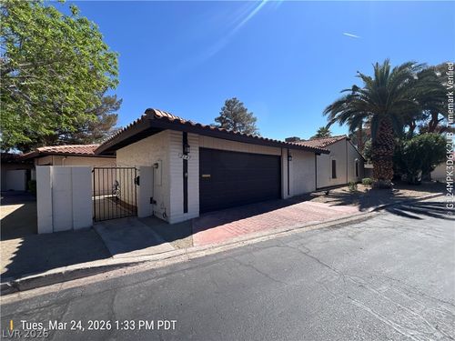 2547 Egret Cir, Las Vegas, NV, 89121-5225 | Card Image