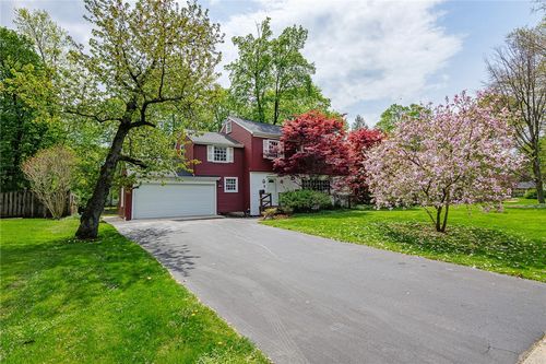 211 Windemere Road, Rochester, NY, 14610 | Card Image