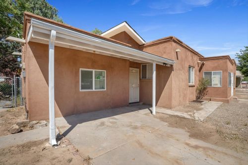 305 56th St Sw, Albuquerque, NM, 87121-2532 | Card Image