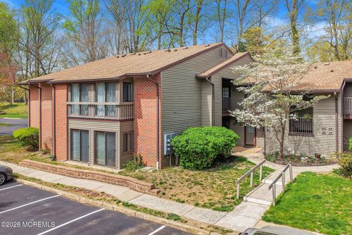 42 Medford Ct, Red Bank, NJ, 07701-5450 | Card Image