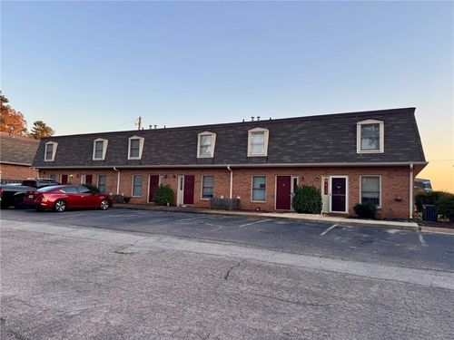 3925 Mountain View Rd, Oakwood, GA, 30566-2206 | Card Image