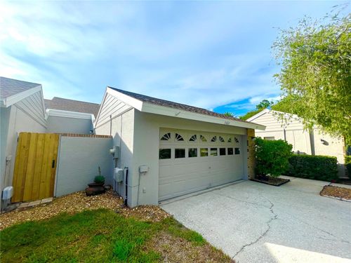 5565 Salem Square Dr N, PALM HARBOR, FL, 34685-1147 | Card Image