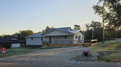 712 Idaho Ave, Holton, KS, 66436-1101 | Card Image